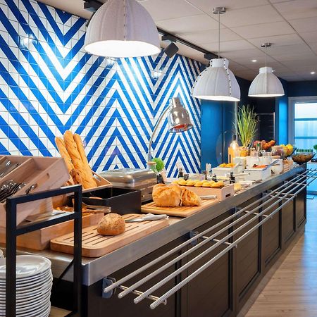 Hotel Ibis Manosque Cadarache Esterno foto